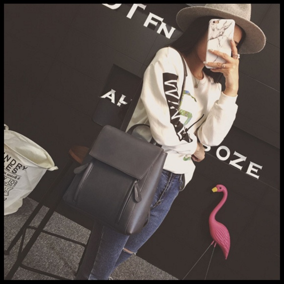 NEW PHOENIX Backpack - Picture 4 of 8